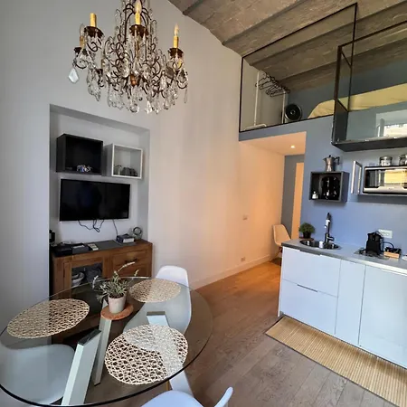 Residenza Labicana Few Steps From Colosseum *