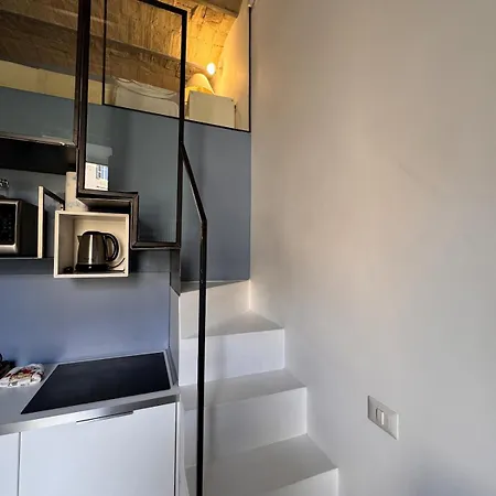 Residenza Labicana Few Steps From Colosseum *