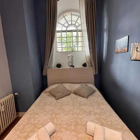 Residenza Labicana Few Steps From Colosseum *